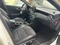 Gebraucht Mercedes A180 122 PS (89 kW) 2013 Weiß Kleinwagen