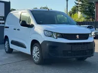 Gebraucht Peugeot Partner 102 PS (75 kW) 2020 Weiß Van / Kleinbus