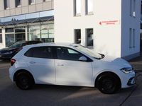 Gebraucht VW Polo Style 95 PS (69 kW) 2023 Pure white Kleinwagen