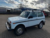 Gebraucht Lada niva 83 PS (61 kW) 2014 Weiß SUV