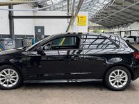Gebraucht Audi A3 Attraction 110 PS (80 kW) 2014 Schwarz Limousine