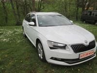 Gebraucht Skoda Superb Style 150 PS (110 kW) 2019 Moonweiss metallic Kombi