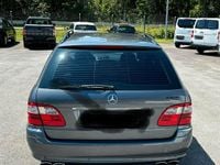 Gebraucht Mercedes E500 306 PS (225 kW) 2005 Grau Kombi
