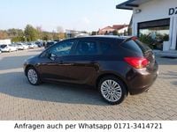 Gebraucht Opel Astra Edition 140 PS (102 kW) 2011 Braun Limousine