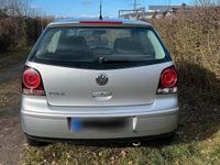 Gebraucht VW Polo 60 PS (44 kW) 2009 Silber Kleinwagen