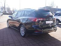 Gebraucht Ford Focus Cool & Connect 120 PS (88 kW) 2022 Schwarz Kombi