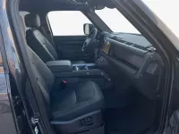 Gebraucht Land Rover Defender 426 PS (313 kW) 2025 Grau SUV