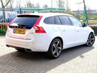 Gebraucht Volvo V60 163 PS (119 kW) 2015 Weiß Kombi