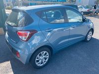 Gebraucht Hyundai i10 88 PS (64 kW) 2017 Blau Kleinwagen