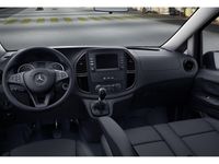 Gebraucht Mercedes Vito 136 PS (100 kW) 2022 Orange Van