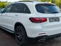 Gebraucht Mercedes GLC300 AMG line 245 PS (180 kW) 2021 Weiß SUV