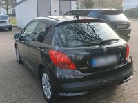 Gebraucht Peugeot 207 120 PS (88 kW) 2008 Schwarz Kleinwagen