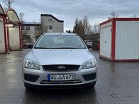 Gebraucht Ford Focus Style 116 PS (85 kW) 2006 Silber Limousine