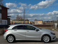 Gebraucht Mercedes A200 136 PS (100 kW) 2015 Polarsilber Limousine