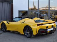 Gebraucht Ferrari SF90 999 PS (734 kW) 2024 Gelb Cabrio