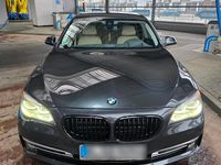Gebraucht BMW 740L 313 PS (230 kW) 2013 Grau Limousine