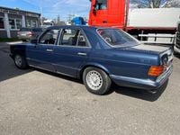 Second-hand Mercedes E280 185 CP (136 kW) 1984 Albastru Berlinǎ