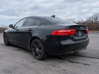 Gebraucht Jaguar XE Portfolio 179 PS (131 kW) 2017 Schwarz Limousine