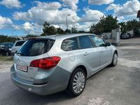 Gebraucht Opel Astra Design Edition 110 PS (80 kW) 2011 Silber Kombi