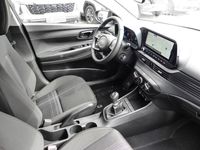 Neu Hyundai i20 Select 101 PS (74 kW) 2025 Grau Limousine