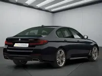 Gebraucht BMW 550 530 PS (389 kW) 2023 Schwarz Limousine