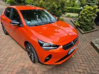 Używany Opel Corsa-e Edition 74 kW (101 KM) 2023 Pomarańczowy Hatchback