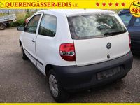 Gebraucht VW Fox 54 PS (39 kW) 2008 Weiß Kleinwagen