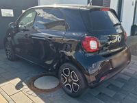 Gebraucht Smart ForFour Electric Drive 60 kW (82 PS) 2019 Schwarz Kleinwagen