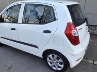 Gebraucht Hyundai i10 Classic 70 PS (51 kW) 2013 Weiß Kleinwagen