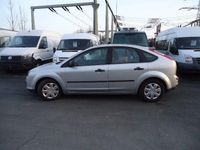 Gebraucht Ford Focus Trend 101 PS (74 kW) 2005 Silber Kleinwagen