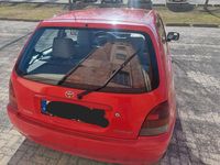 Gebraucht Toyota Starlet 75 PS (55 kW) 1998 Rot Kleinwagen