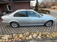 Gebraucht BMW 525 143 PS (105 kW) 1998 Silber Limousine