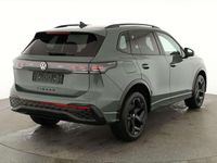 Neu VW Tiguan R-line 193 PS (141 kW) 2025 Cipressino grün metallic SUV