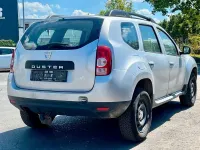 Gebraucht Dacia Duster Lauréate 105 PS (77 kW) 2010 Grau SUV