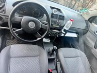 Gebraucht VW Polo 64 PS (47 kW) 2003 Grau Kleinwagen