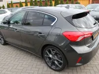 Gebraucht Ford Focus Cool & Connect 101 PS (74 kW) 2019 Grau Limousine