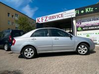 Gebraucht Kia Cerato 105 PS (77 kW) 2005 Silber Limousine