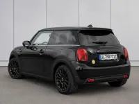 Gebraucht Mini Cooper SE Classic 135 kW (184 PS) 2023 Schwarz Kleinwagen