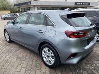 Gebraucht Kia Ceed Vision 140 PS (102 kW) 2024 Silber Kleinwagen