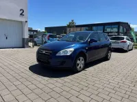 Gebraucht Kia Ceed LX 122 PS (89 kW) 2009 Blau Kleinwagen
