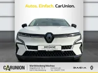 Używany Renault Megane E-Tech 160 kW (218 KM) 2024 Biały Sedan/Limuzyna