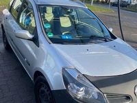 Gebraucht Renault Clio GrandTour Dynamique 101 PS (74 kW) 2008 Kombi
