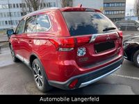 Gebraucht Mitsubishi Outlander Edition 150 PS (110 kW) 2017 Rot SUV