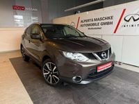 Gebraucht Nissan Qashqai N-Connecta 131 PS (96 kW) 2015 Braun SUV