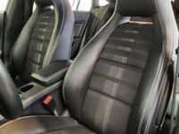 Gebraucht Mercedes CLA180 Shooting Brake 122 PS (89 kW) 2016 Schwarz Kombi