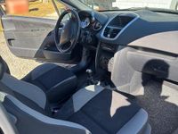 Gebraucht Peugeot 207 88 PS (64 kW) 2007 Schwarz Kleinwagen