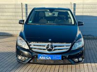 Gebraucht Mercedes B180 122 PS (89 kW) 2013 Schwarz Van / Kleinbus