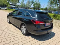 Gebraucht Opel Astra Edition 110 PS (80 kW) 2017 Schwarz Kombi