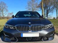 Gebraucht BMW 320 Luxury Line 190 PS (139 kW) 2020 Grau Kombi