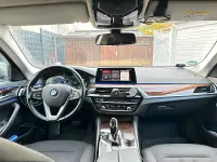 Używany BMW 530 265 KM (194 kW) 2018 Srebrny Sedan/Limuzyna